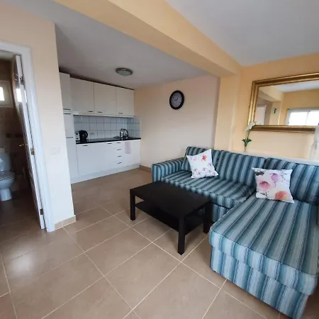Palm 1 Bed Overlooking Golf Course *